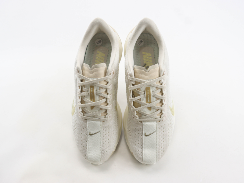 Pegasus Plus 'Beige
