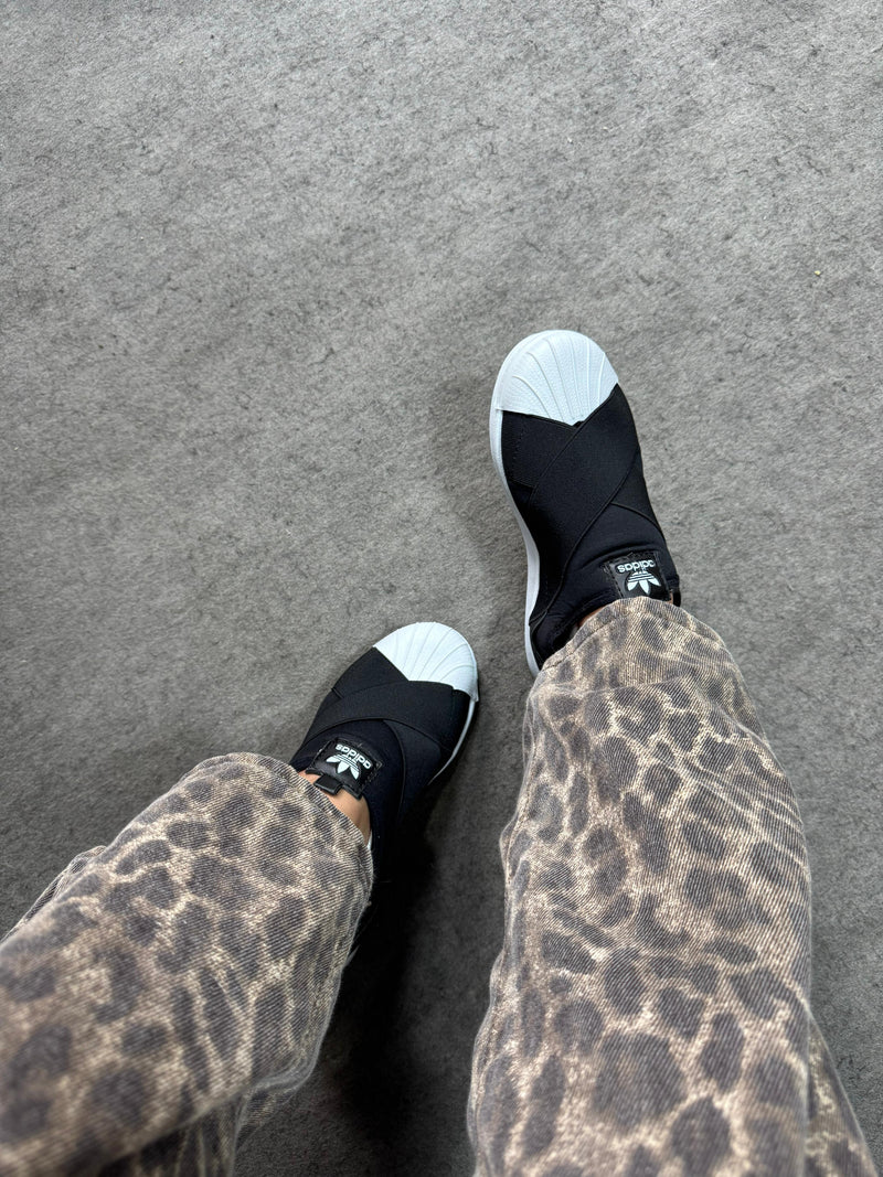 SLIP ON