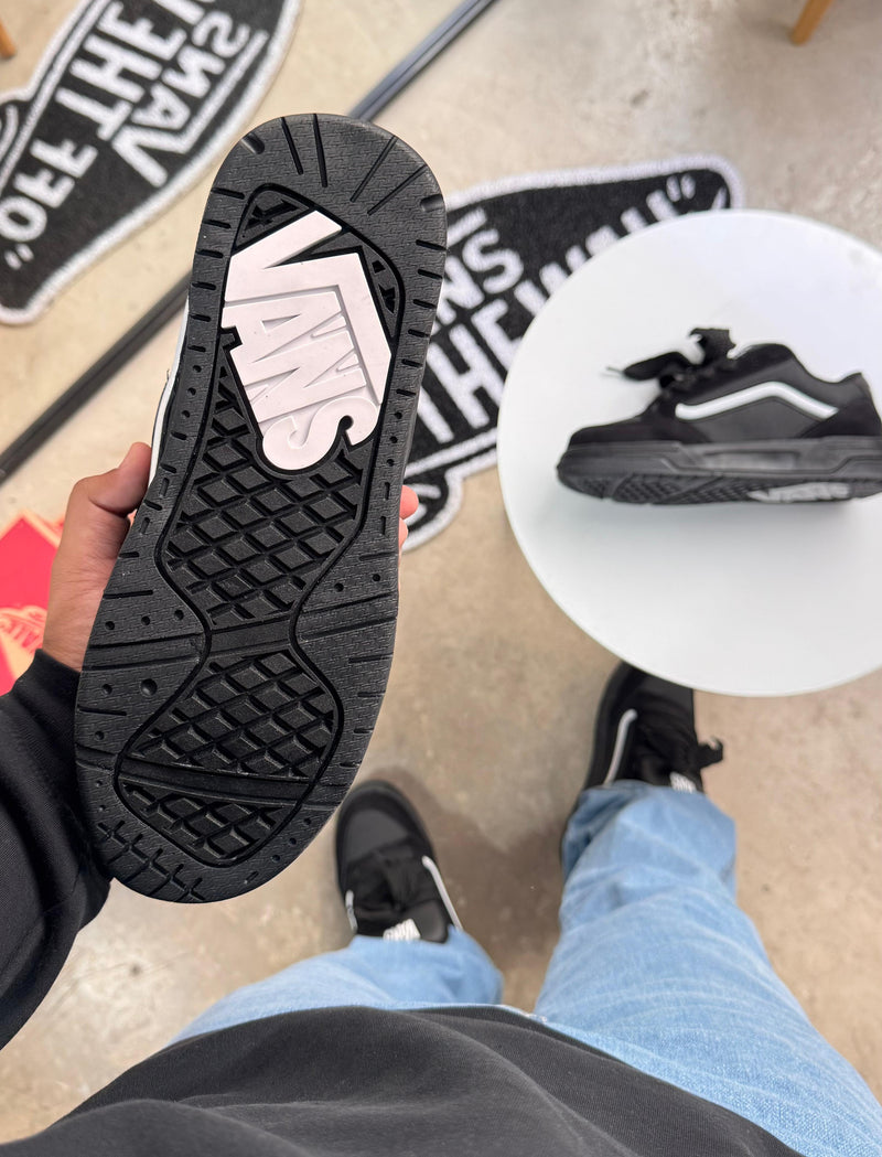 VANS HYLANE