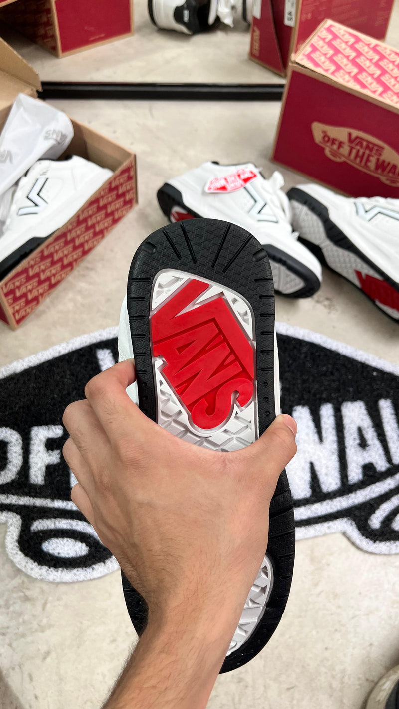 VANS Up Land