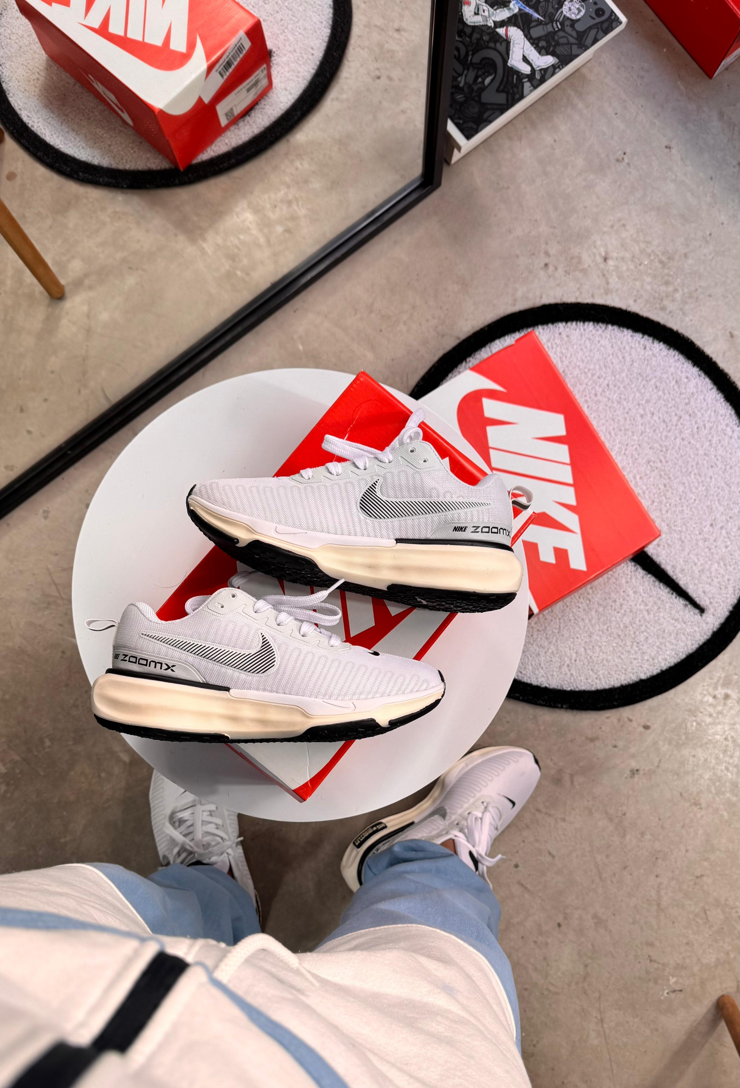 ZOOM X INVINCIBLE RUN 3